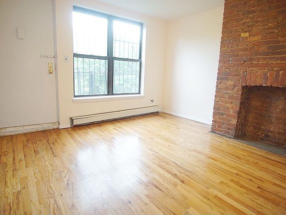 5th image of 521 Lafayette Ave #3A