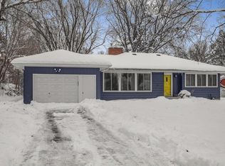 560 Spring St, Mendota Heights, MN 55118