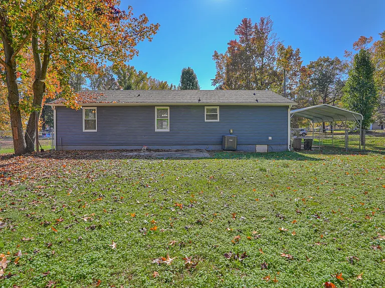 603 Spruce Dr — Photo 12