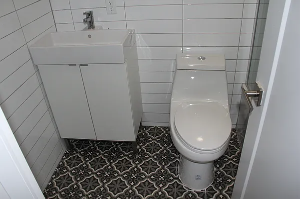 Rented by Nooklyn NYC LLC | media 10