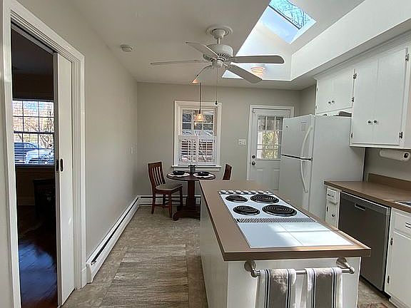 5th image of 2624 Melbourne Dr