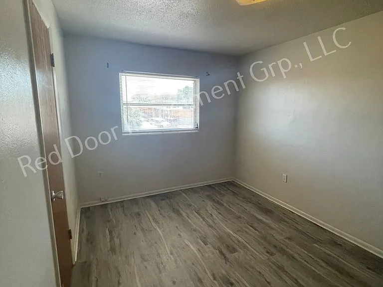 Robinswood — Photo 39