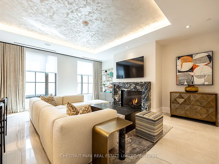 77 Clarendon Ave #302 — Photo 4
