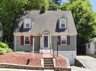 242-22 54th Ave, Little Neck, NY 11362