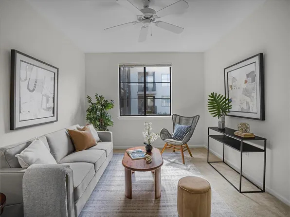 1060 S 3rd St APT 216, San Jose, CA 95112