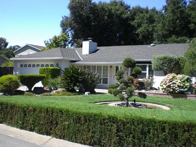 1st image of 15589 Gardenia Way
