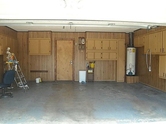 3rd image of 920 Mimosa Dr