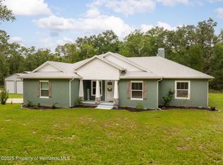 24401 Hidden Woods Rd, Brooksville, FL 34601