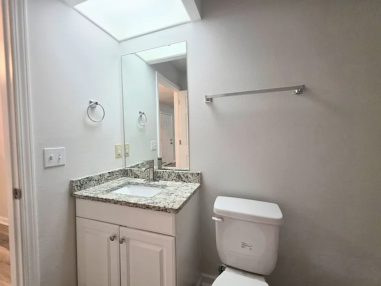 2301 W Michigan Ave #21 — Photo 14
