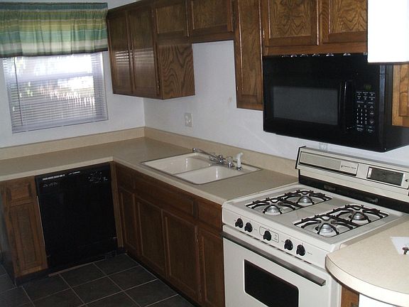 5th image of 1432 E 38th St Unit D