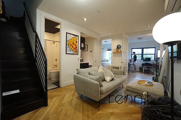 Rented by Rennit Inc. | media 8