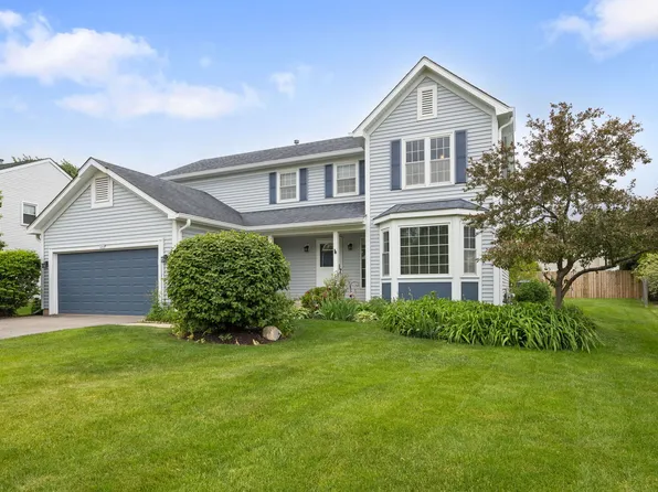 288 Forest Dr, Crystal Lake, IL 60014