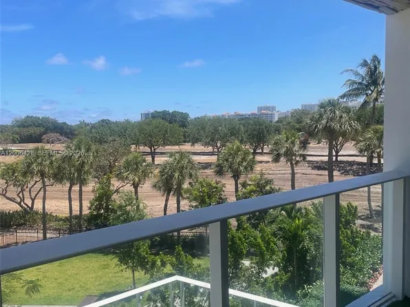 220 SE Mizner Blvd #321, Boca Raton, FL 33432