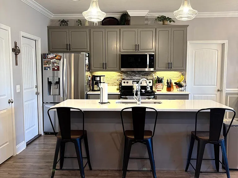 3720 Cedar Park Dr — Photo 2