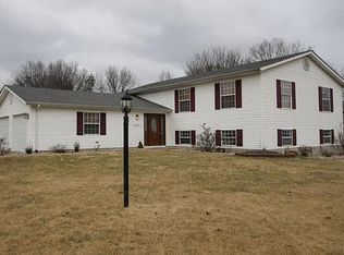 602 Josh Dr, Brighton, IL 62012