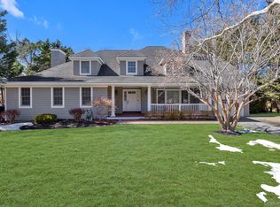 18 Landing Lane, East Quogue, NY 11942