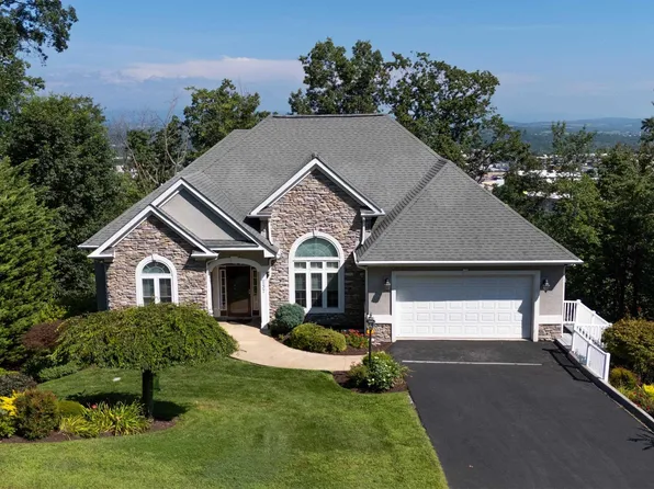 137 Diamond Ct, Harrisonburg, VA 22801