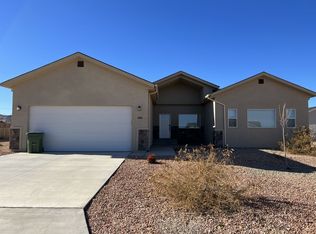 1050 E Canyon Dr, Big Water, UT 84741