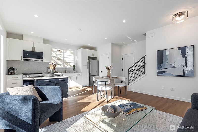 4th image of 127 N 136th Street
