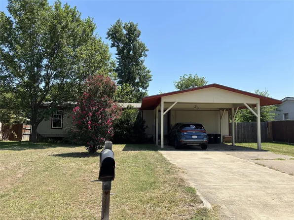 1314 Honeysuckle Dr, Mansfield, TX 76063