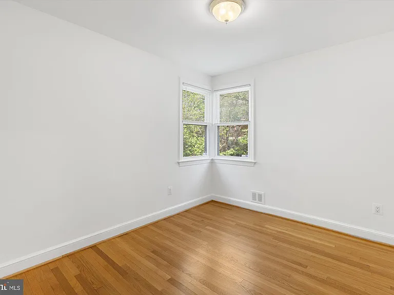 6514 Ivy Hill Dr — Photo 12