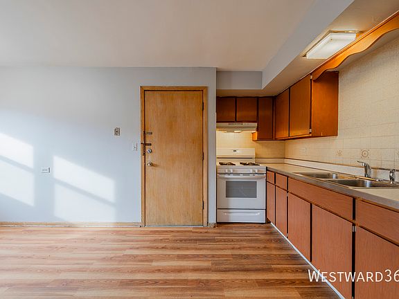 5th image of 6620 W Gunnison St #2B