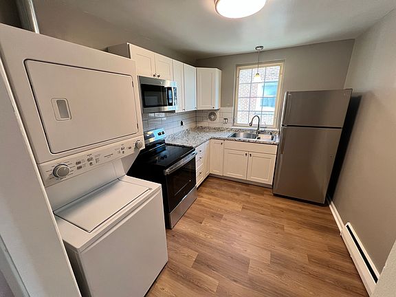 3rd image of 809 Burmont Rd #2