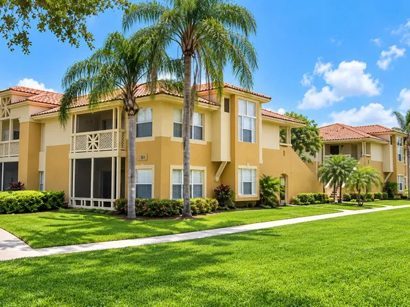 4799 Via Palm Lakes, West Palm Beach, FL