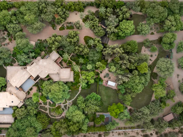 5747 E MOCKINGBIRD Lane, Paradise Valley, AZ 85253