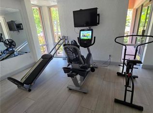 160 Turtle Lake Ct APT 209, Naples, FL 34105