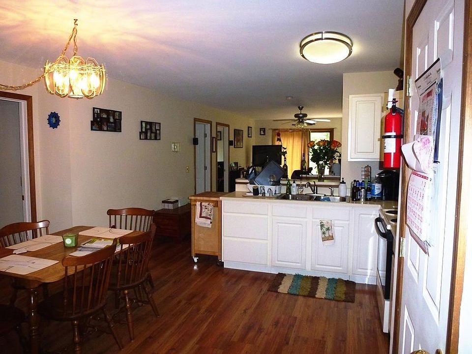Apt Livingroom