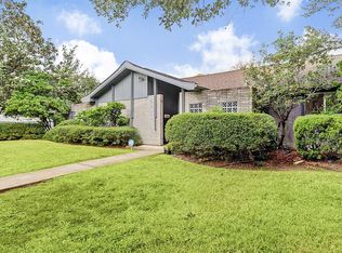 5214 Queensloch Dr, Houston, TX 77096