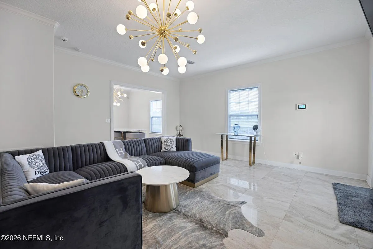 2 bed, 3.0 bath, 1500 sqft, $3,000 — Photo 2