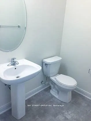 18 Military Cres — Photo 8