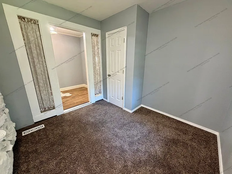 602 Azure Hills Dr — Photo 22