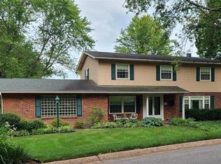 604 Chartier Dr, Saint Louis, MO 63135