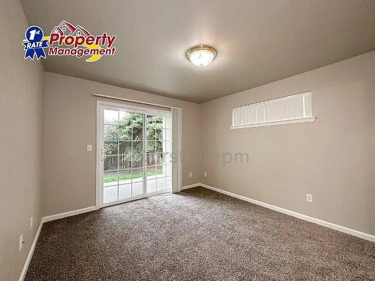10186 W Garverdale Ln #201 — Photo 17