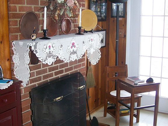 Hearth in brkfast area