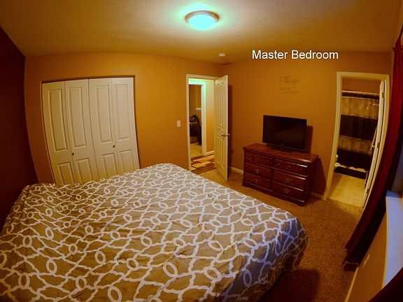 5th image of 8430 Mary Dr