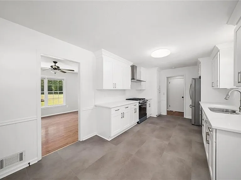 641 Gordon Combs Rd NW — Photo 5