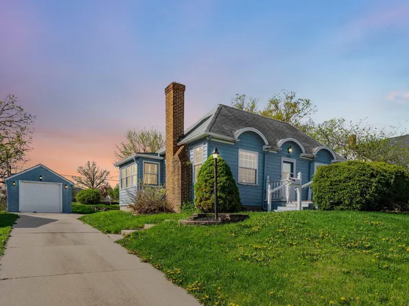 1316 W Main St, Marshalltown, IA 50158