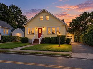 520 Middle Hwy, Barrington, RI 02806