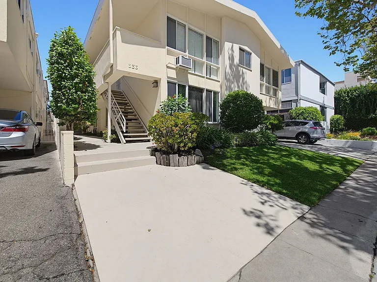 333 S Rexford Dr #7 — Photo 15