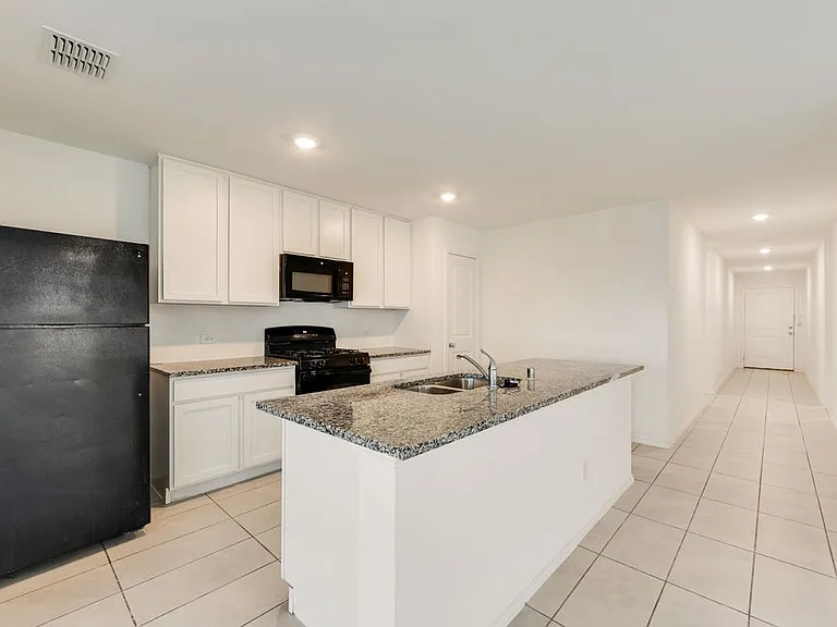 1012 Barkers Pond Ave — Photo 13