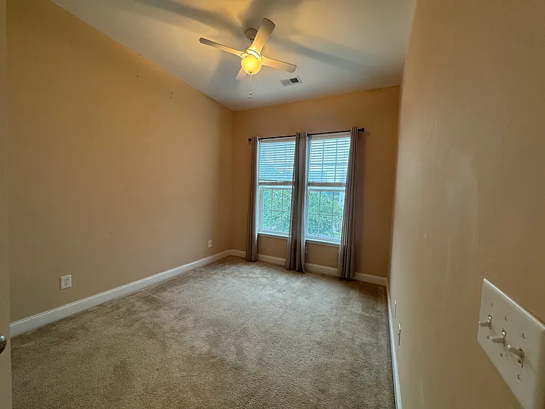 724 Shine Ave — Photo 15