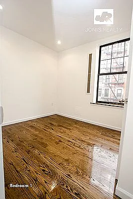 Rented by Jonis Realty | media 6