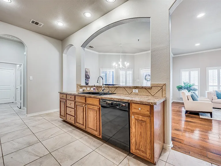 1305 Snowberry Dr — Photo 10