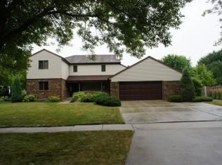 2513 Lilac Ln N, Fargo, ND 58102