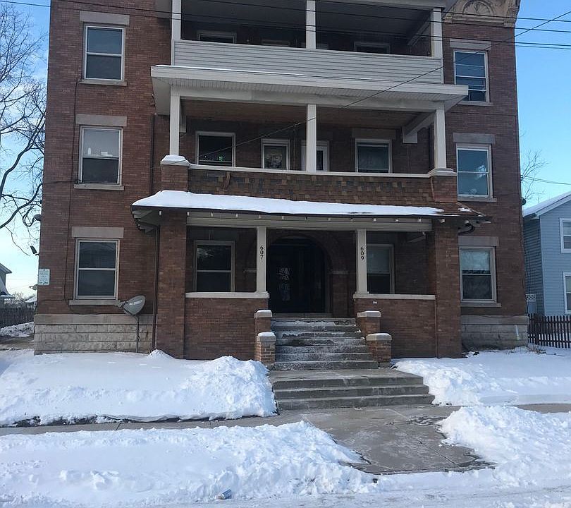 1st image of 609-2 E Milwaukee St #8202523