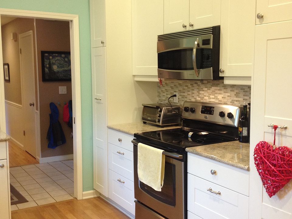 1st image of 450 La Baree Dr